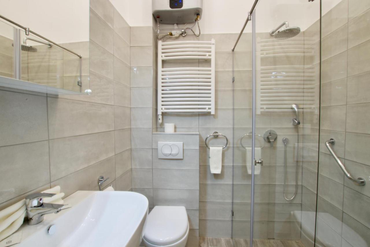 בודפשט Standard Apartment By Hi5 - Csengery 3 מראה חיצוני תמונה