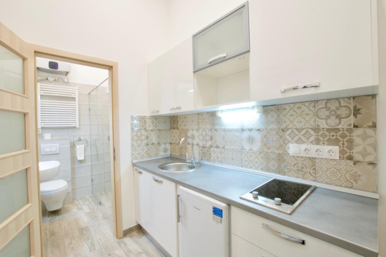 בודפשט Standard Apartment By Hi5 - Csengery 3 מראה חיצוני תמונה
