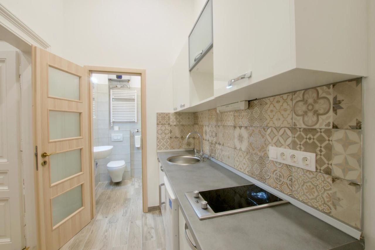 בודפשט Standard Apartment By Hi5 - Csengery 3 מראה חיצוני תמונה